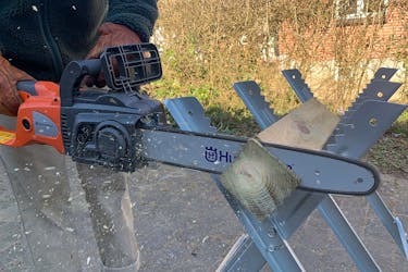 Moottorisaha testi Moottorisaha testi: Testasimme 7 moottorisahat